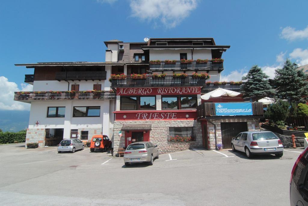 Albergo Trieste 탐브레 달파고 외부 사진